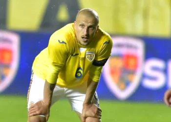 Echipa națională a României va juca următoarele două meciuri fără căpitanul Vlad Chiricheș