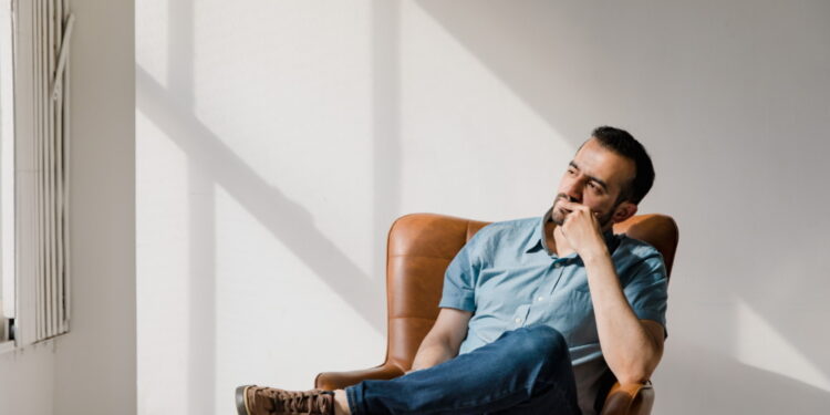 Blugii pentru bărbați, stil casual sau smart-casual, asortare perfectă