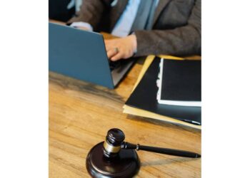 Donația și obligațiile donatarului: Când poate interveni un avocat?