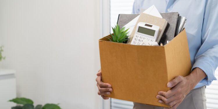 Ce se întâmplă cu cardul de masă atunci când un angajat pleacă din companie?