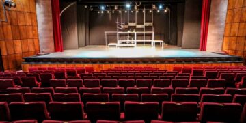 Cultura românească, în impas financiar: unele teatre și-au redus activitatea la jumătate