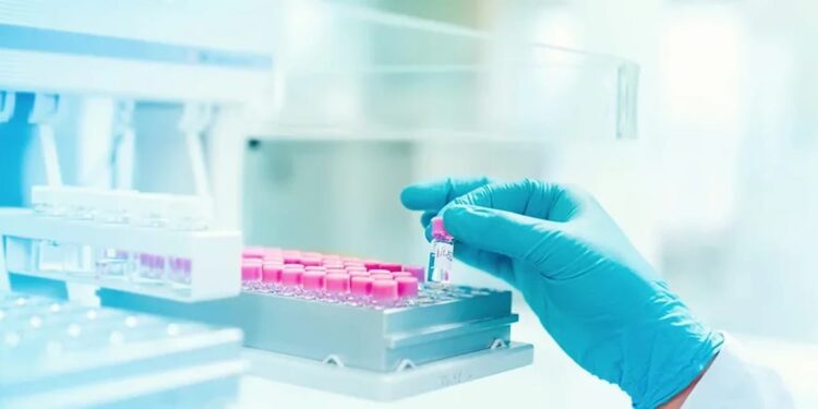 Descoperire medicală revoluționară un vaccin experimental oprește dezvoltarea formelor agresive de cancer