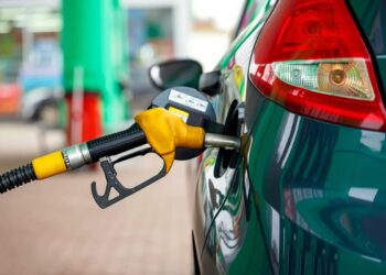 Veste bună pentru șoferi prețurile la benzină și motorină scad în toată țara