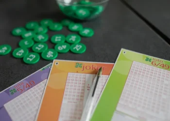 ID236829 INQUAM Photos Octav Ganea