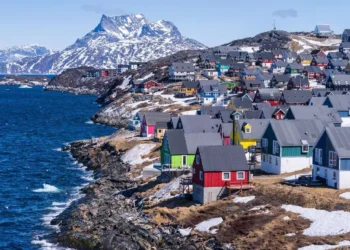 case colorate coasta nuuk groenlanda
